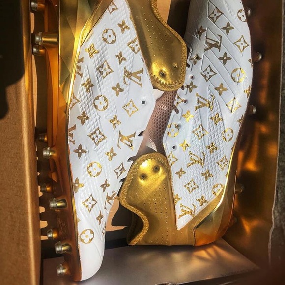 Personalized Cleats - Picture 2 of 3